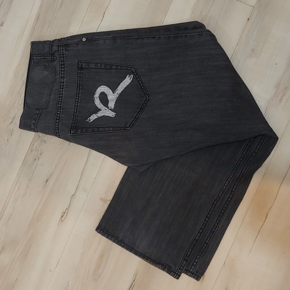 Rocawear Baggy Jeans with Brushstroke "R"